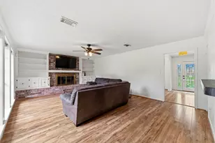 3902 Stillview Dr, Houston, TX 77068 - Photo 14