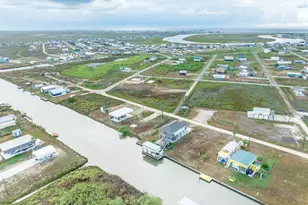 115 Albacore St, Sargent, TX 77414 - Photo 6