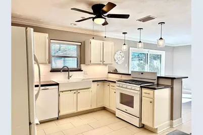 5019 Poinciana Drive, Houston, TX 77092 - Photo 2