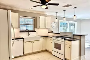 5019 Poinciana Dr, Houston, TX 77092 - Photo 2