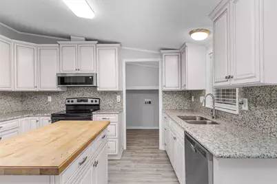 4621 Price Road, Montgomery, TX 77316 - Photo 16