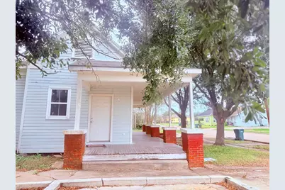 2105 Laurel Avenue #A, Beaumont, TX 77701 - Photo 2