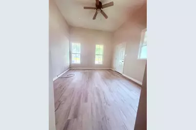 2105 Laurel Avenue #A, Beaumont, TX 77701 - Photo 6