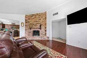 15722 Corsair Rd, Houston, TX 77053 - Photo 4