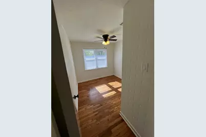 19 28th Street, Texas City, TX 77590 - Photo 8