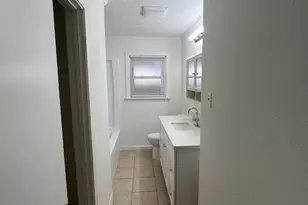 19 28th St, Texas City, TX 77590 - Photo 12