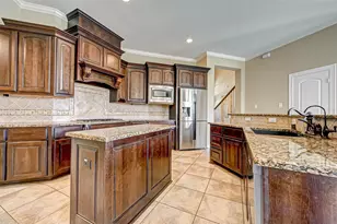 2914 Cotswold Lane, Sugar Land, TX 77479 - Photo 2