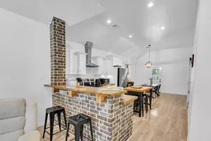 3220 Ash Ave, Groves, TX 77619 - Photo 6