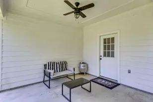 3220 Ash Ave, Groves, TX 77619 - Photo 20