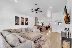 3220 Ash Ave, Groves, TX 77619 - Photo 4