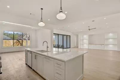 7908 Westwood Drive, Houston, TX 77055 - Photo 14