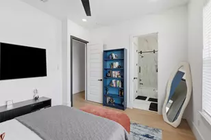 5704 Fairdale Ln, Houston, TX 77057 - Photo 22