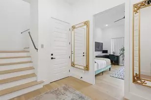5704 Fairdale Ln, Houston, TX 77057 - Photo 4