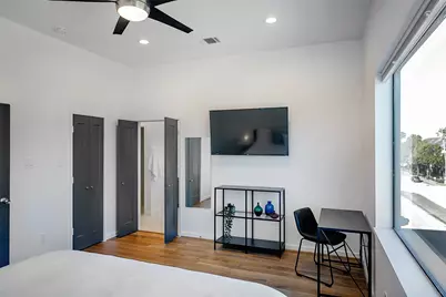 511 Memorial Heights Drive, Houston, TX 77007 - Photo 36
