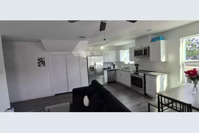 5717 Polly Street #A, Houston, TX 77016 - Photo 2