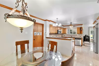 17381 Village Way, Conroe, TX 77302 - Photo 10