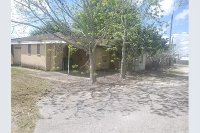 708 N Velasco Street #N, Angleton, TX 77515 - Photo 8