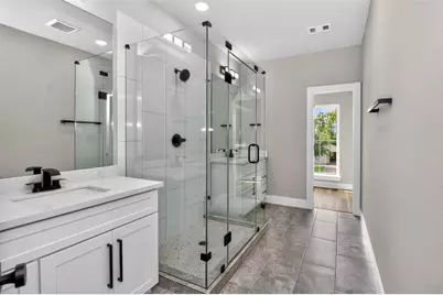 4217 Mallow Street #B, Houston, TX 77051 - Photo 8