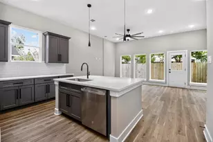4217 Mallow St, Houston, TX 77051 - Photo 14