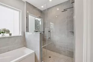 1122 W 16th St, Houston, TX 77008 - Photo 34