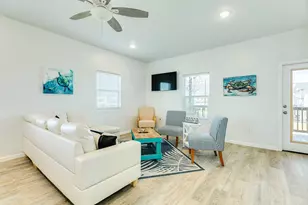 919 Bluewater Hwy, Surfside Beach, TX 77541 - Photo 14