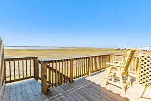 919 Bluewater Hwy, Surfside Beach, TX 77541 - Photo 26