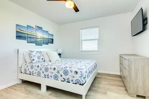 919 Bluewater Hwy, Surfside Beach, TX 77541 - Photo 20