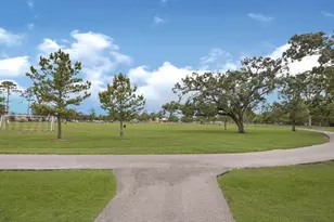 1531 Woodbend Park W, Houston, TX 77055 - Photo 30