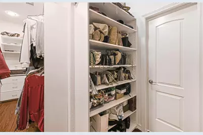 1531 Woodbend Park W, Houston, TX 77055 - Photo 20