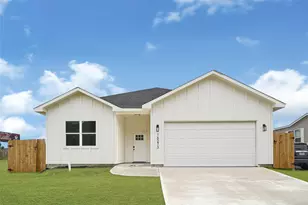 16273 Jeet St, Conroe, TX 77306 - Photo 2