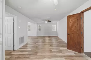 9481 Lake Forest Cir, Brenham, TX 77833 - Photo 10
