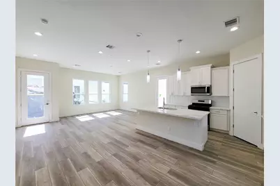 5931 Beall Street #B, Houston, TX 77091 - Photo 6