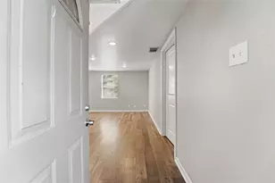 6526 Linden St, Houston, TX 77087 - Photo 2