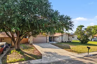 8307 Knute Rockne St, San Antonio, TX 78240 - Photo 32