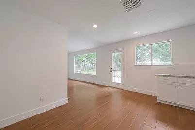 3814 Maplewood Drive, La Porte, TX 77571 - Photo 14