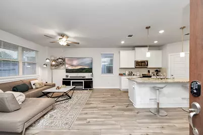 8207 Rising Stream Drive, Houston, TX 77063 - Photo 2