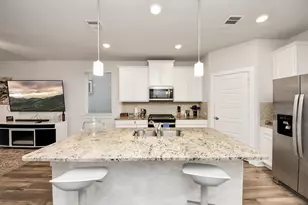 8207 Rising Stream Dr, Houston, TX 77063 - Photo 20
