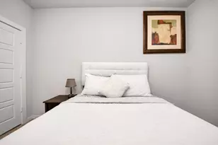 8207 Rising Stream Dr, Houston, TX 77063 - Photo 34