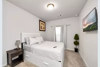 8207 Rising Stream Drive, Houston, TX 77063 - Photo 32