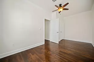 110 Kendall St, Houston, TX 77003 - Photo 26