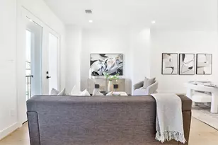 1016 W 15th 1/2 St, Houston, TX 77008 - Photo 24
