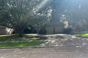 24011 Goodfellow Dr, Spring, TX 77373 - Photo 2