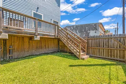 5419 Avenue N 1/2, Galveston, TX 77551 - Photo 4