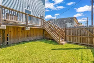5419 Ave N 1/2, Galveston, TX 77551 - Photo 4