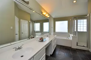 1613 Detering St, Houston, TX 77007 - Photo 20
