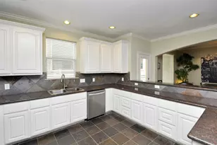 1613 Detering St, Houston, TX 77007 - Photo 14