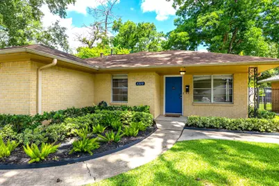 2322 Poinciana Drive, Houston, TX 77018 - Photo 2