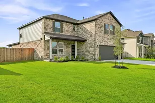 11526 Youngquist Dr, Mont Belvieu, TX 77535 - Photo 2