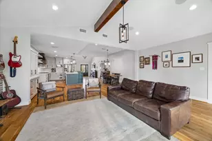 729 Sue Barnett Dr, Houston, TX 77018 - Photo 16