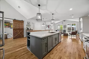 729 Sue Barnett Dr, Houston, TX 77018 - Photo 22